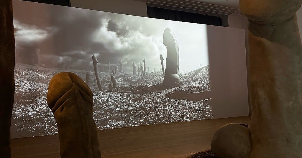 Marina Abramović Exhibit: Gropius Bau Extends Evening Hours