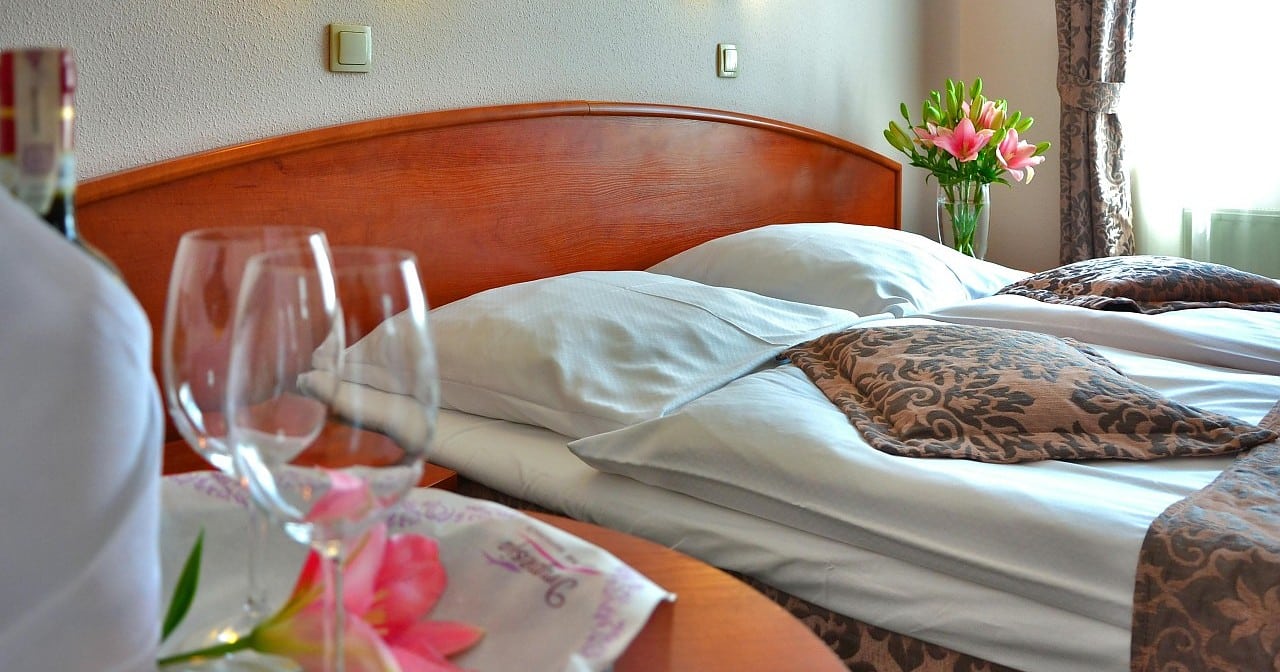Unterhaching: Gay Couple Attacked by Relatives at a Hotel
